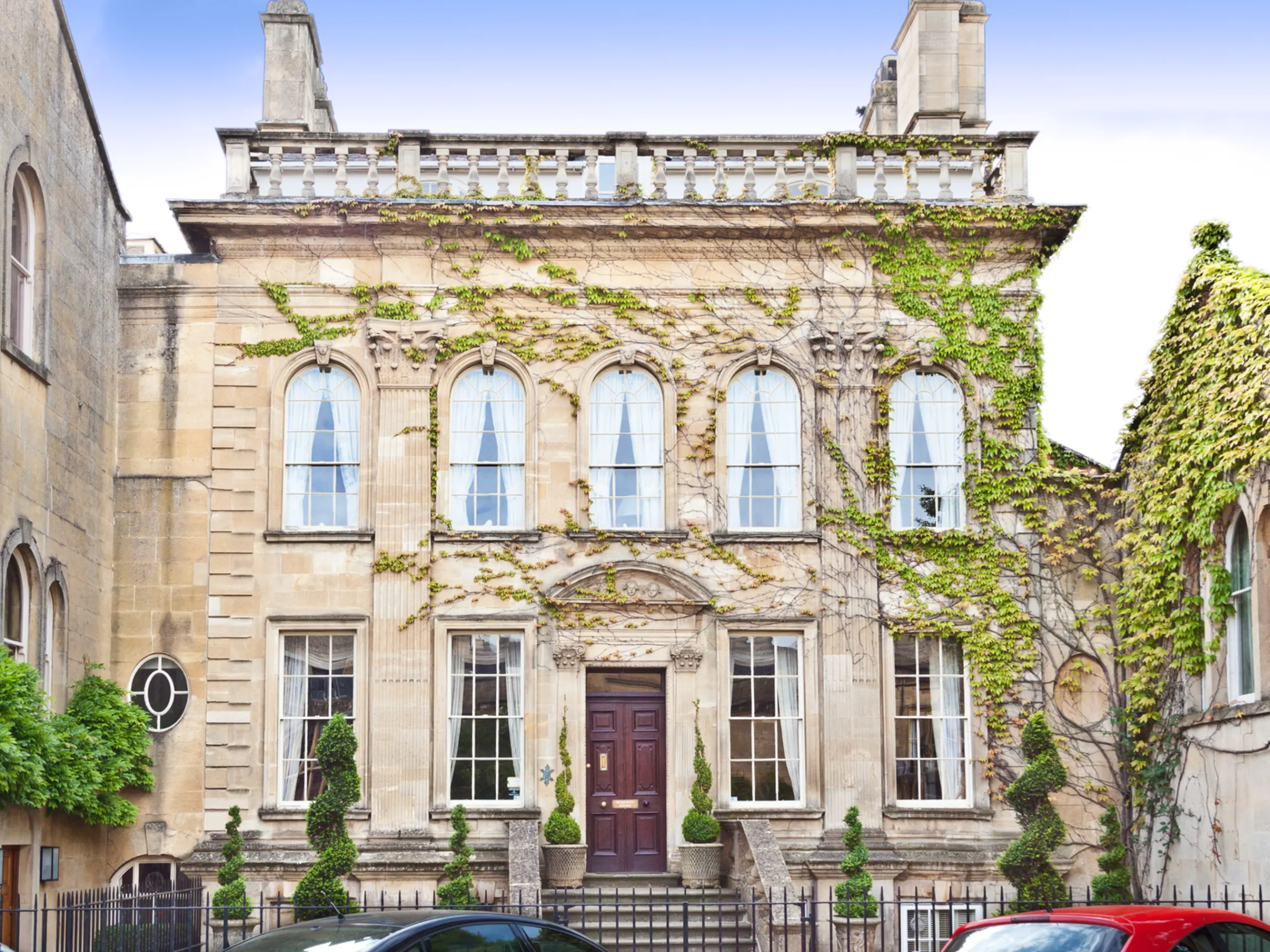 Image of Demand in Country Market Improves After the Budget