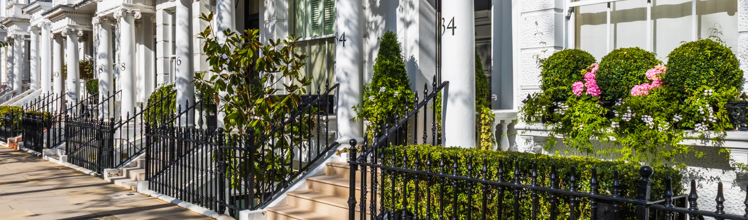 Image of Prime London Rents Rise as Supply Tightens and Middle East Uncertainty Persists